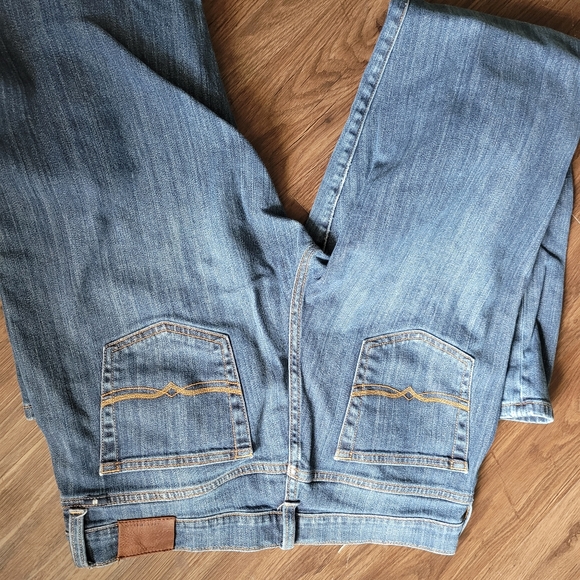Lucky Brand straight jeans 👖 - Picture 6 of 7